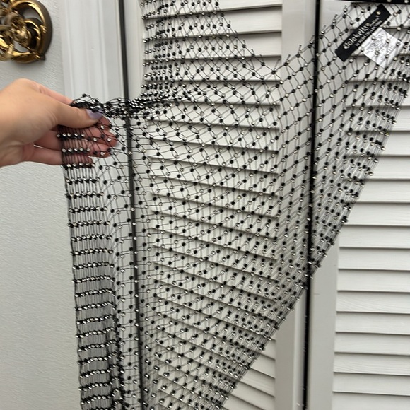 Crystal cover up - Picture 12 of 17